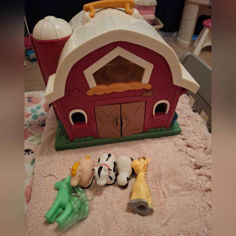 Childrens Barn Playset